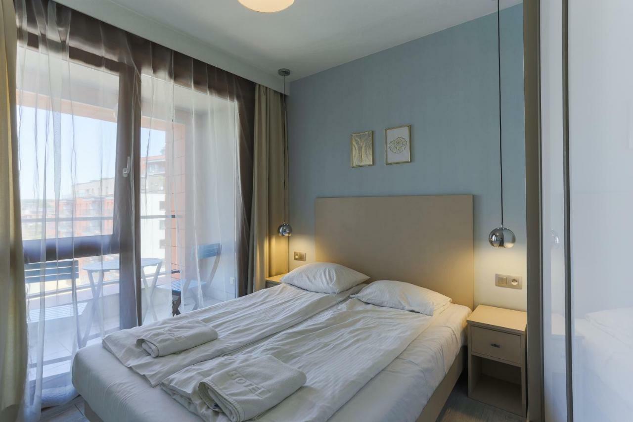 Unique Motlawa Riverbank Apartment Гданск Екстериор снимка